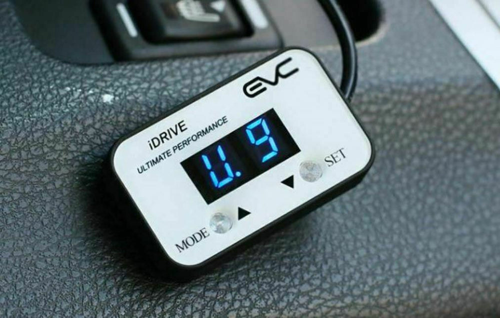 
                  
                    Load image into Gallery viewer, EVC Throttle Controller for FIAT FREEMONT, MITSUBISHI ASX, GRANDIS, LANCER &amp;amp; OUTLANDER
                  
                